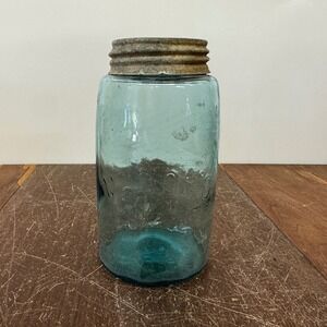 Antique late 1800s early 1900s Mason's Patented Blue‎ Aqua Quart jar zinc lid